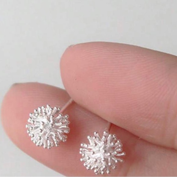 “Dandelion Balls” 925 Sterling Silver Tiny Dainty Spikey Flower Firework Studs - Picture 14 of 16